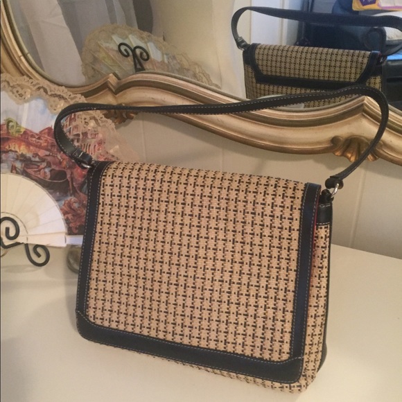 Vintage | Maxx New York Straw Handbag! - Picture 3 of 8